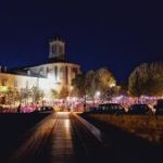 Marché nocturne sur l'esplanade de la Mairie jeudi 22 août